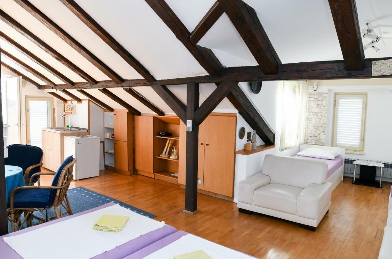 Apartments Bazilika نوفاليا المظهر الخارجي الصورة