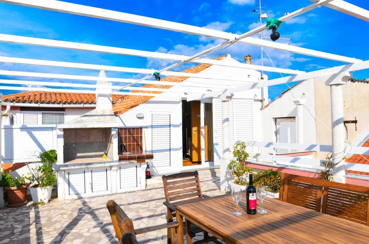 Apartments Bazilika نوفاليا المظهر الخارجي الصورة
