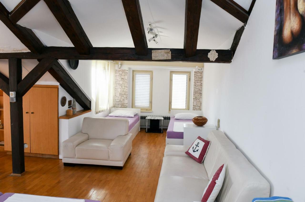 Apartments Bazilika نوفاليا المظهر الخارجي الصورة