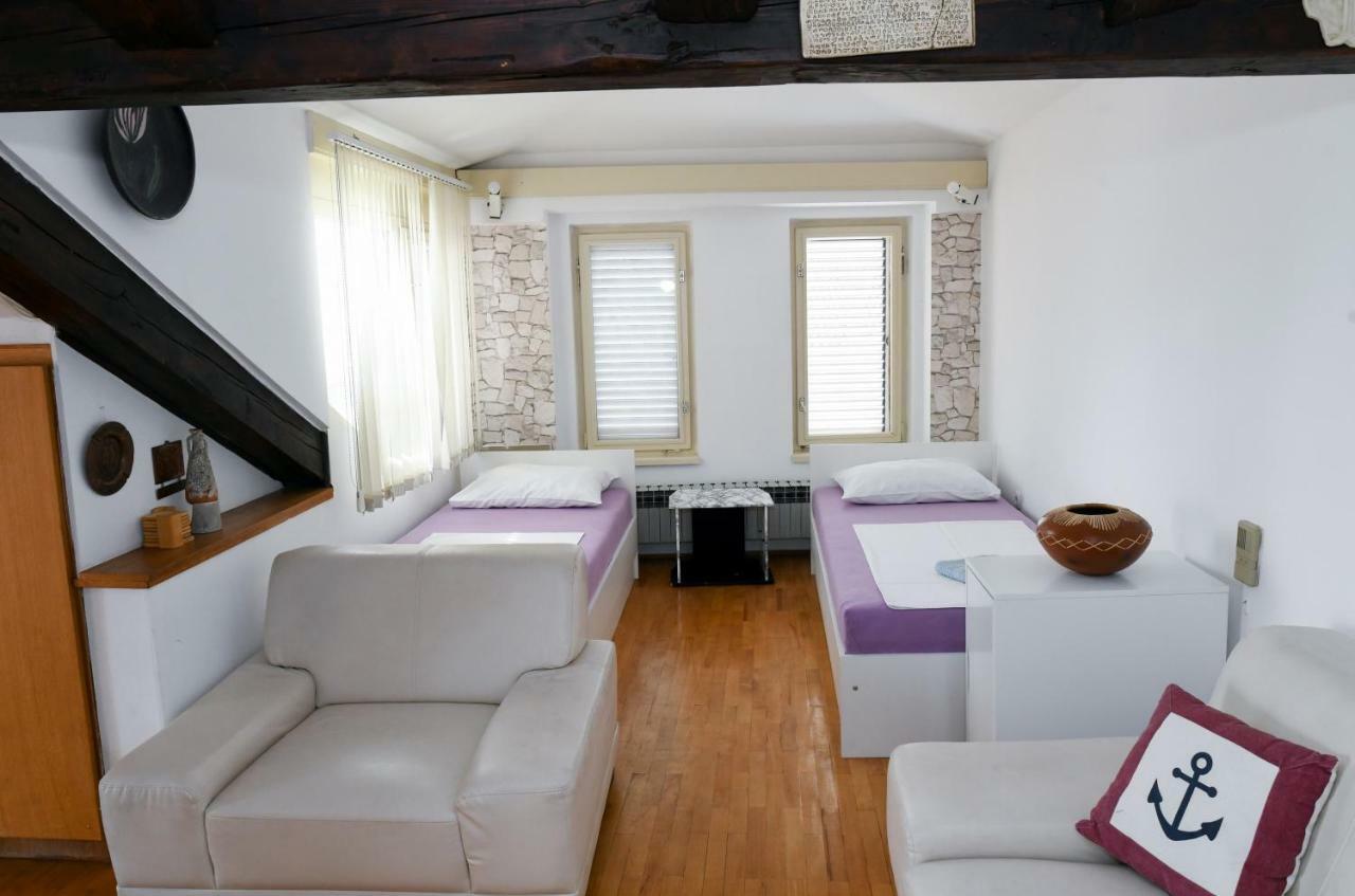 Apartments Bazilika نوفاليا المظهر الخارجي الصورة