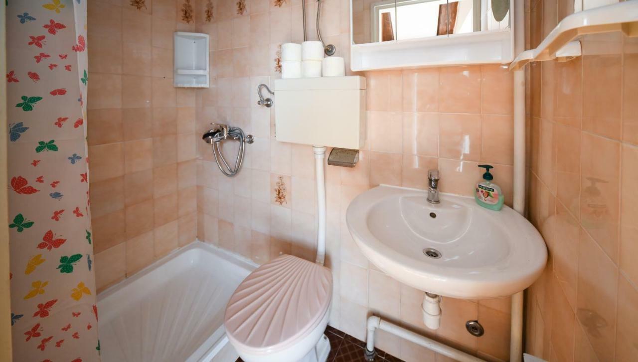 Apartments Bazilika نوفاليا المظهر الخارجي الصورة