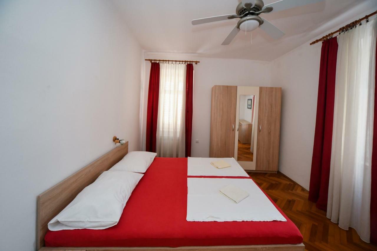 Apartments Bazilika نوفاليا المظهر الخارجي الصورة