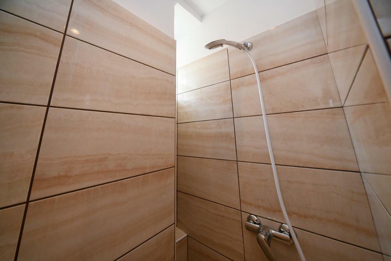 Apartments Bazilika نوفاليا المظهر الخارجي الصورة